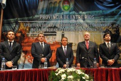 Urribarri promover� una reforma de la ley electoral provincial