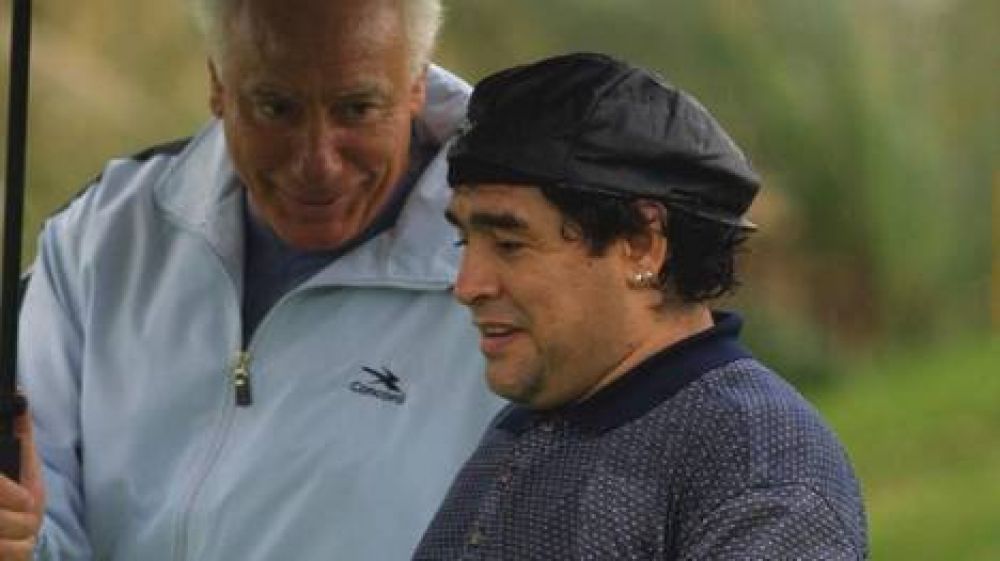 Rematan un departamento de Maradona, ocupado por Guillermo Coppola
