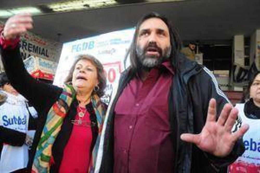 Los docentes bonaerenses reclaman una suba salarial superior al 35%