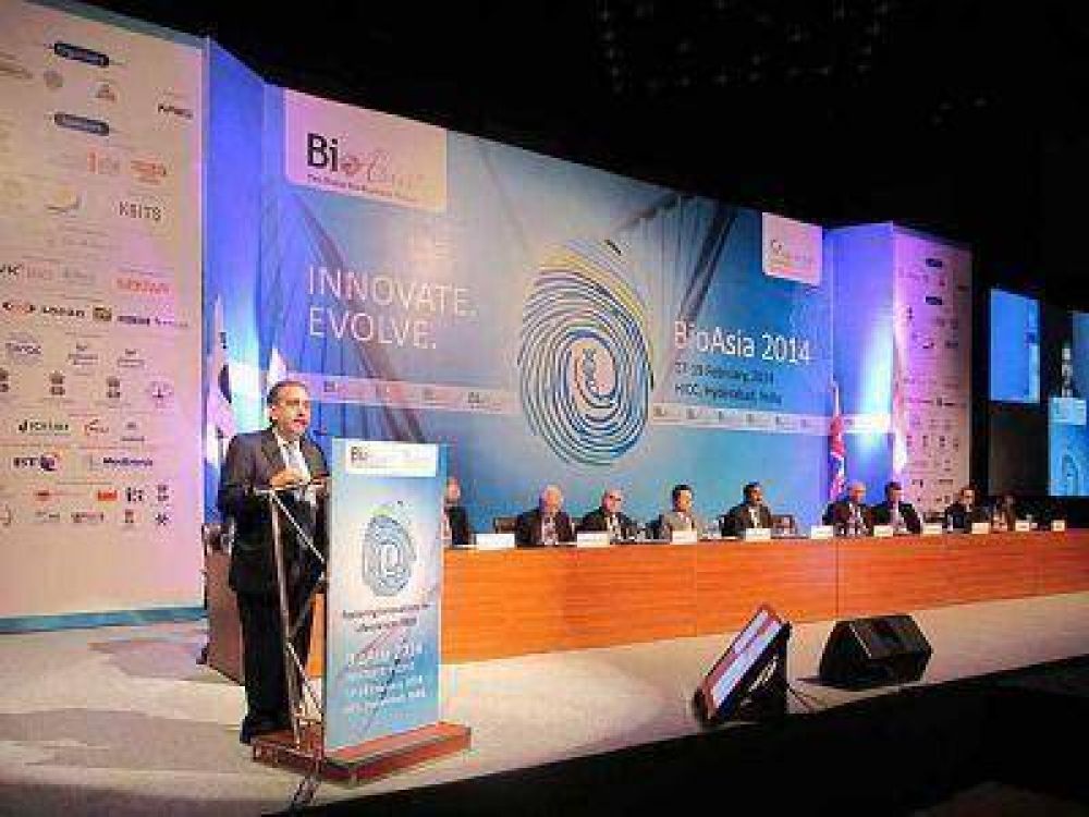 Bara�ao abri� la feria internacional BioAsia 2014