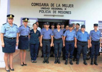 Asumieron jefas en dos Comisar�as de la Mujer