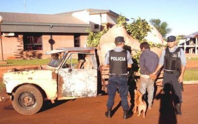 Secuestraron un cami�n con varios kilos de hojas de yerba robada