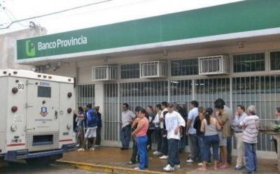 Tras los reclamos, prometen buscar un nuevo edificio para el Banco Provincia de Derqui
