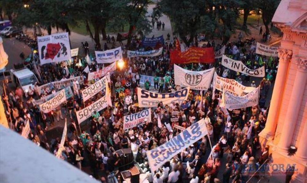 Reuni�n informal entre el Gobierno y los gremios docentes, sin soluciones a la vista