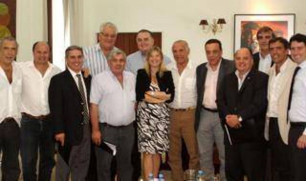 �lvarez Rodr�guez y Granados recibieron a intendentes de la segunda secci�n