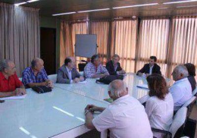Franco La Porta con Cooperativas El�ctricas.	