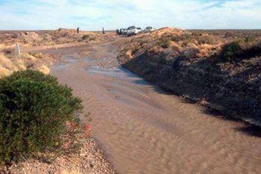 SE VOLVI� A ROMPER EL ACUEDUCTO Y CALETA SIGUE SIN AGUA