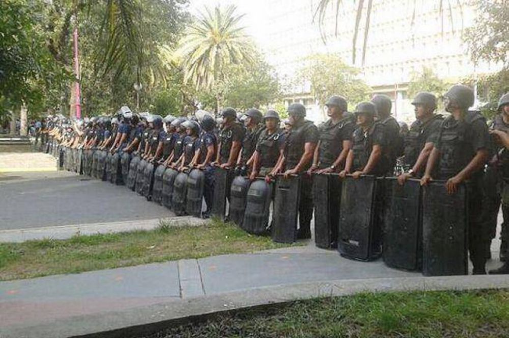 Tras la represi�n, el Comit� de la Tortura la tild� de �excesiva� e �intolerable�