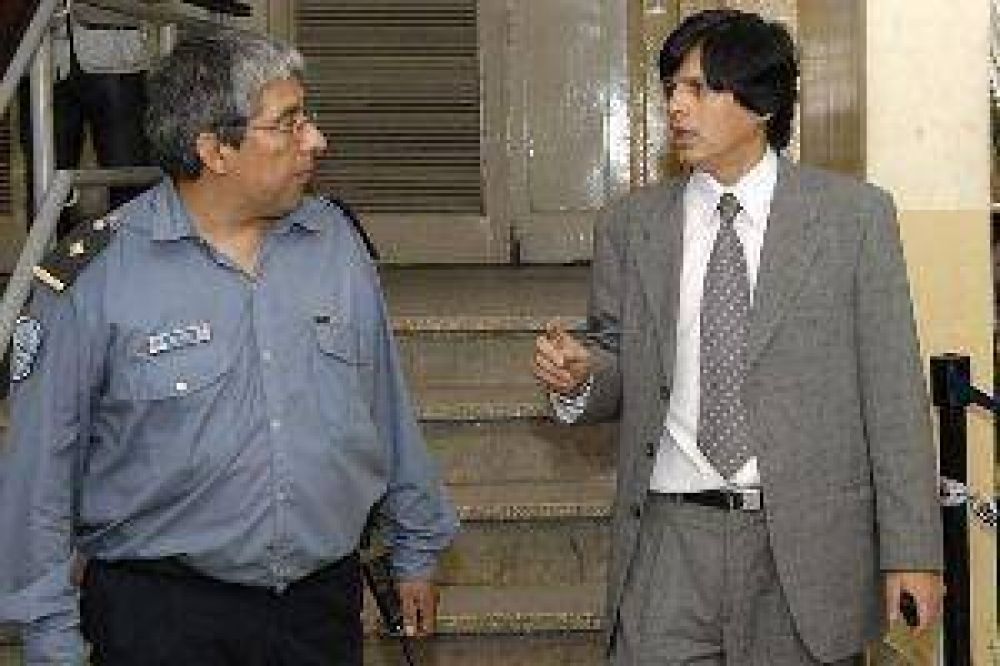 Ordenan detener a profesional de la salud acusado de violaci�n