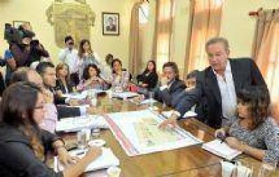 IPV y ProCreAr presentaron ante concejales el proyecto habitacional en el predio de Pereyra Rozas