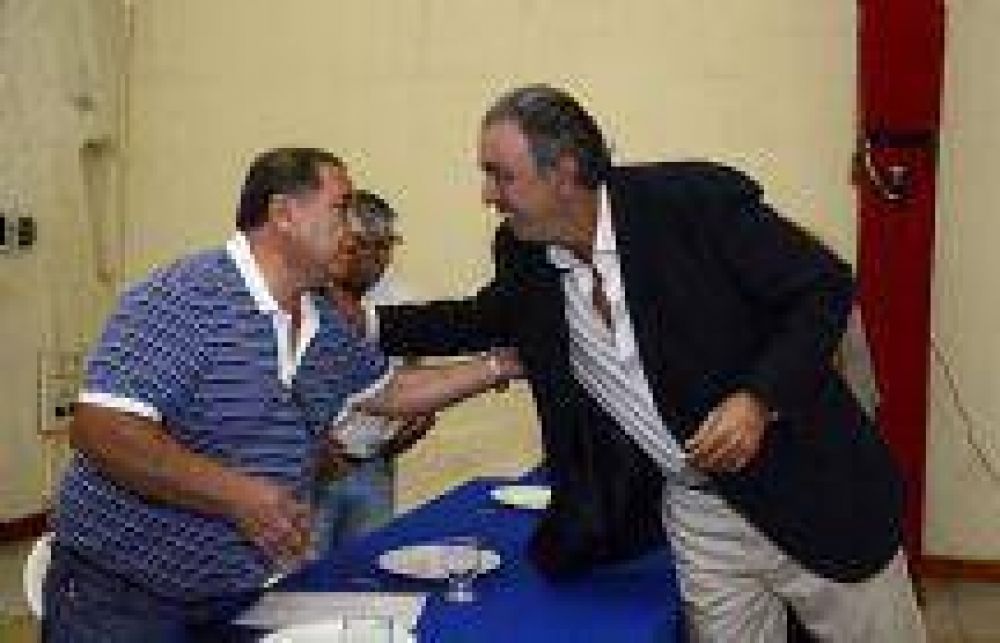Rodolfo Urtubey con las 62 organizaciones peronistas
