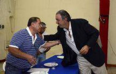 Rodolfo Urtubey con las 62 organizaciones peronistas
