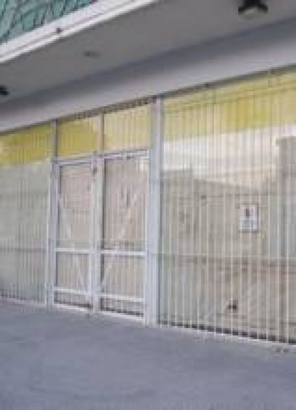 Gualeguaych�: a mano armada, robaron 138.000 pesos que empleados iban a depositar