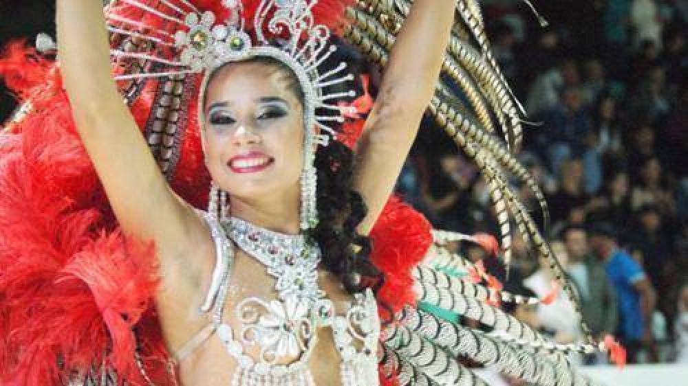 Noche de carnaval en el Atanasio Bonfiglio