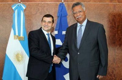 Memorando de entendimiento entre YPF y Petronas para desarrollar hidrocarburos no convencionales