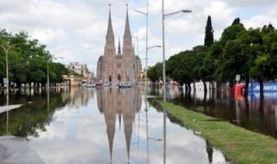 Desborde del r�o Luj�n: Selva, Z�ccaro y Luciani pedir�n audiencia con Scioli