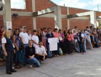 Ning�n representante del Sanatorio EMHSA asisti� a la audiencia con dirigentes de ATSA