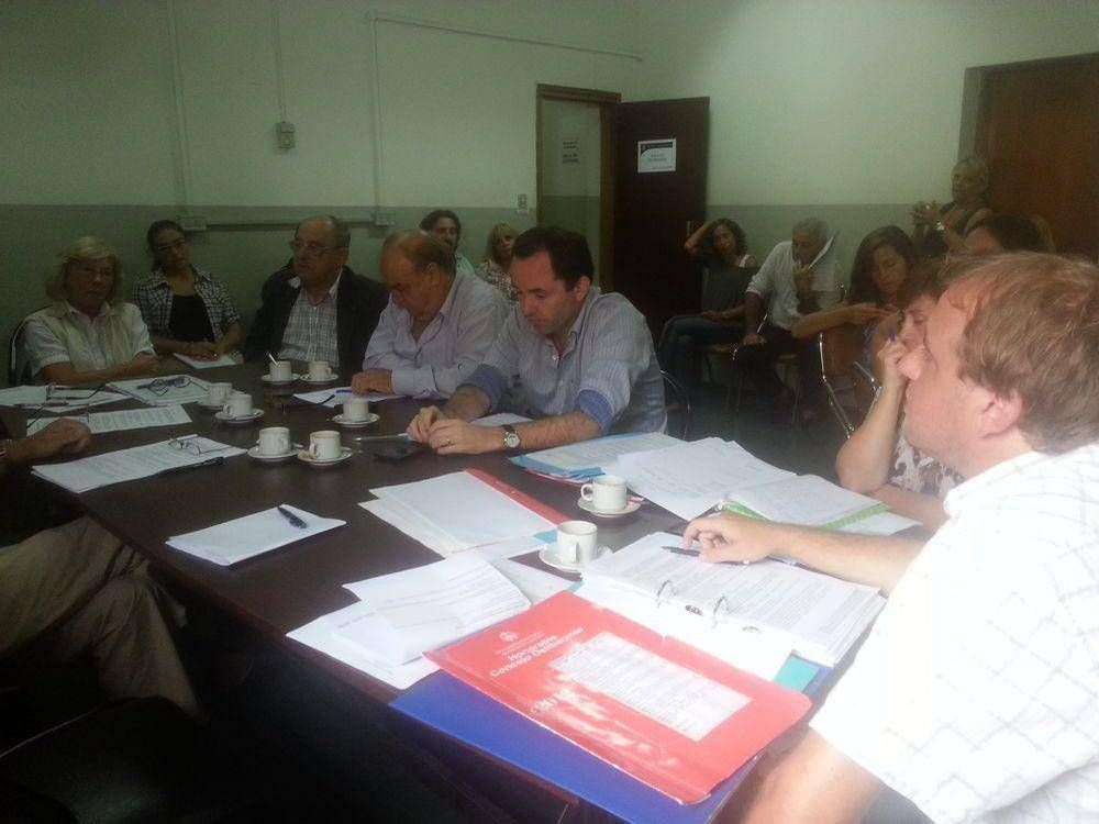 Concejales se reunieron con la secretaria de Educaci�n