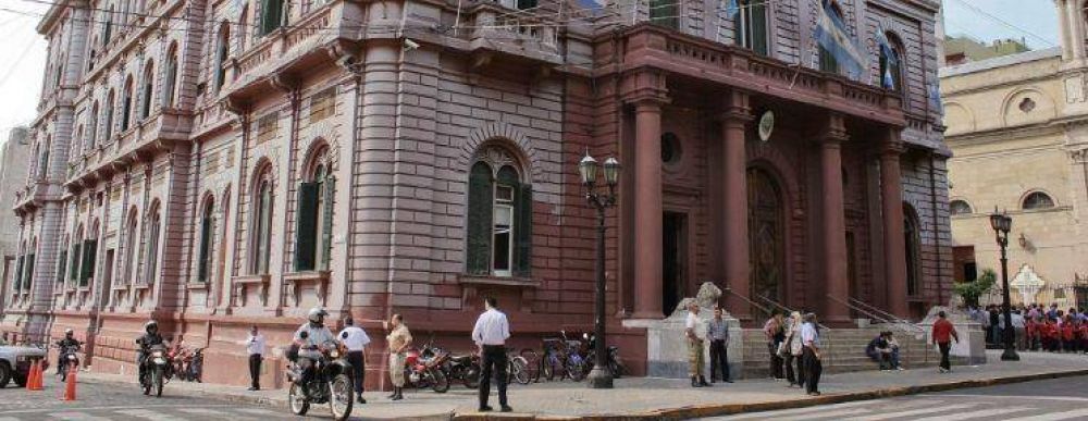 Fein critic� el paro de municipales pero anticip� que mejorar� la oferta