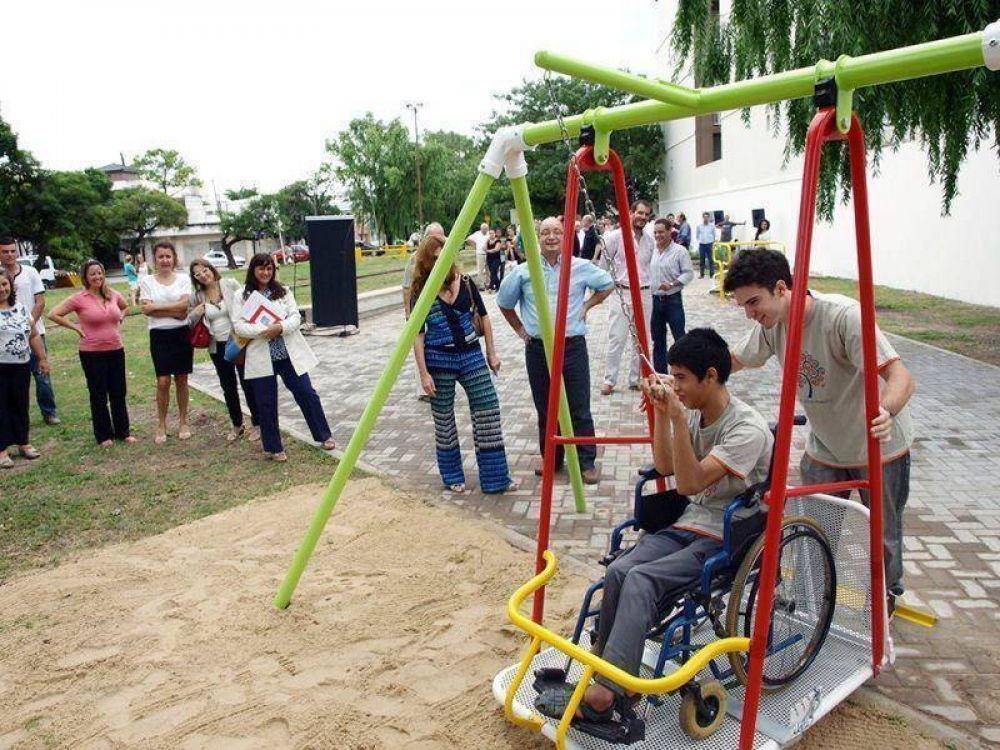 La ciudad cuenta con una nueva plazoleta adaptada para personas con discapacidad