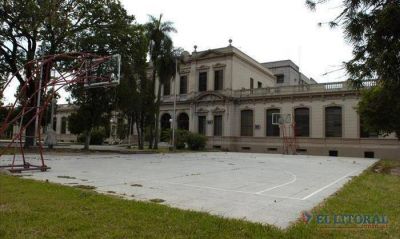 Intentan acondicionar m�s de 100 escuelas para volver a clases
