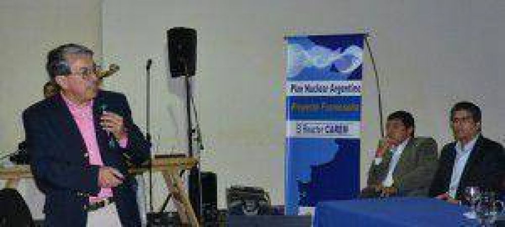 Energ�a nuclear: instan a no caer en el �fundamentalismo�