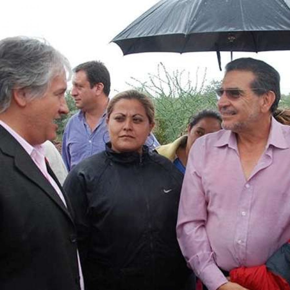 El Gobernador visit� la obra de relocalizaci�n urbana de capital
