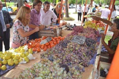 Se present� el predio refaccionado para la feria franca de la ciudad
