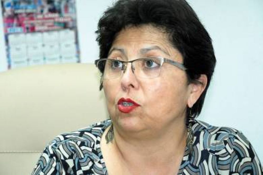 Navarro: �Para que haya medidores primero tenemos que tener agua�