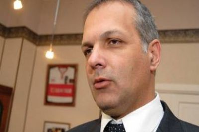 Buzzi firm� obras en Camarones por m�s de 50 millones de pesos