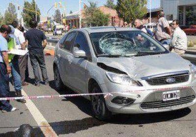 Una mujer muri� tras ser atropellada y volar m�s de 40 metros 
