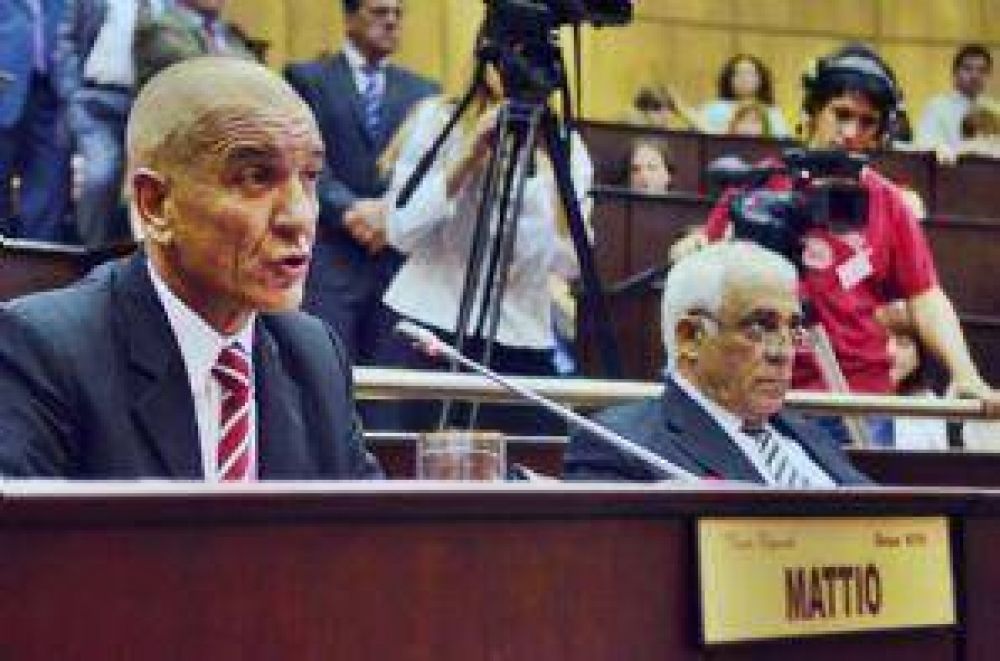 Tambi�n Russo y Mattio le respondieron a Bertoldi