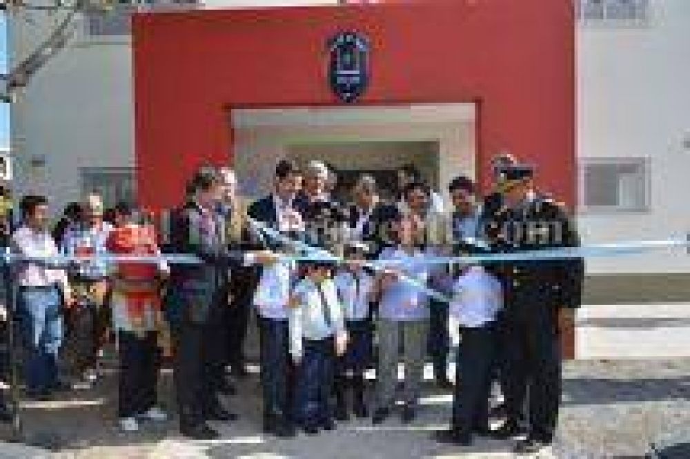 En el a�o 2014 se construir�n 12 dependencias policiales en Salta