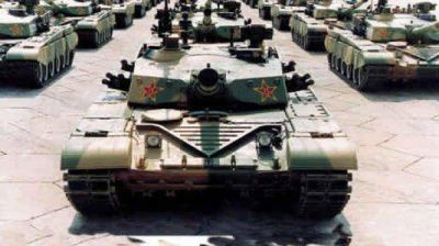 Preocupaci�n en el ej�rcito chino: los soldados engordaron y no entran en los tanques