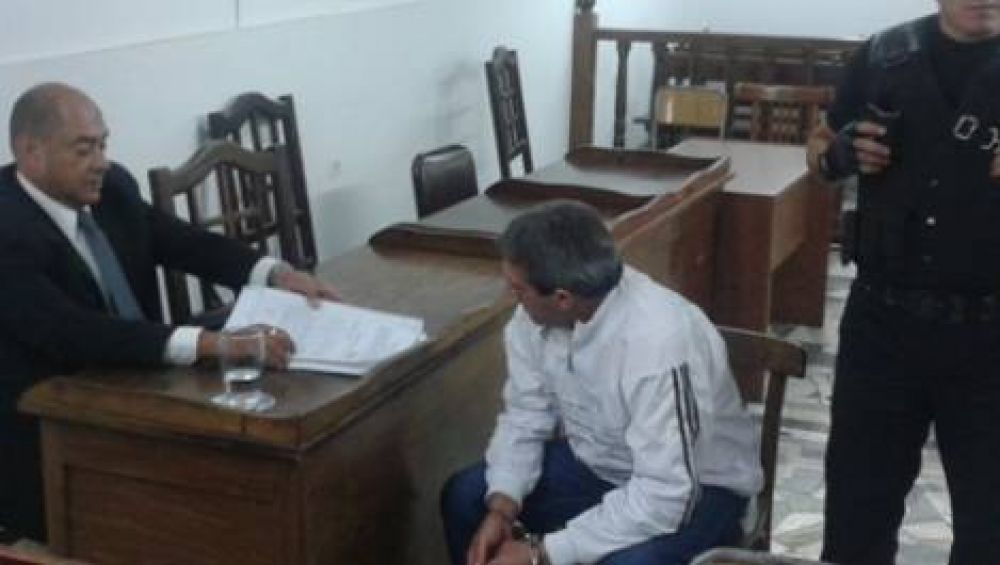 Lo condenan a 14 a�os por violar y embarazar a una menor