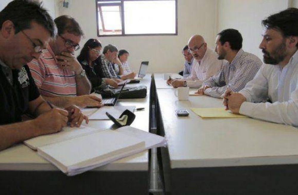El Gobierno ofreci� un aumento del 27% para el sector docente