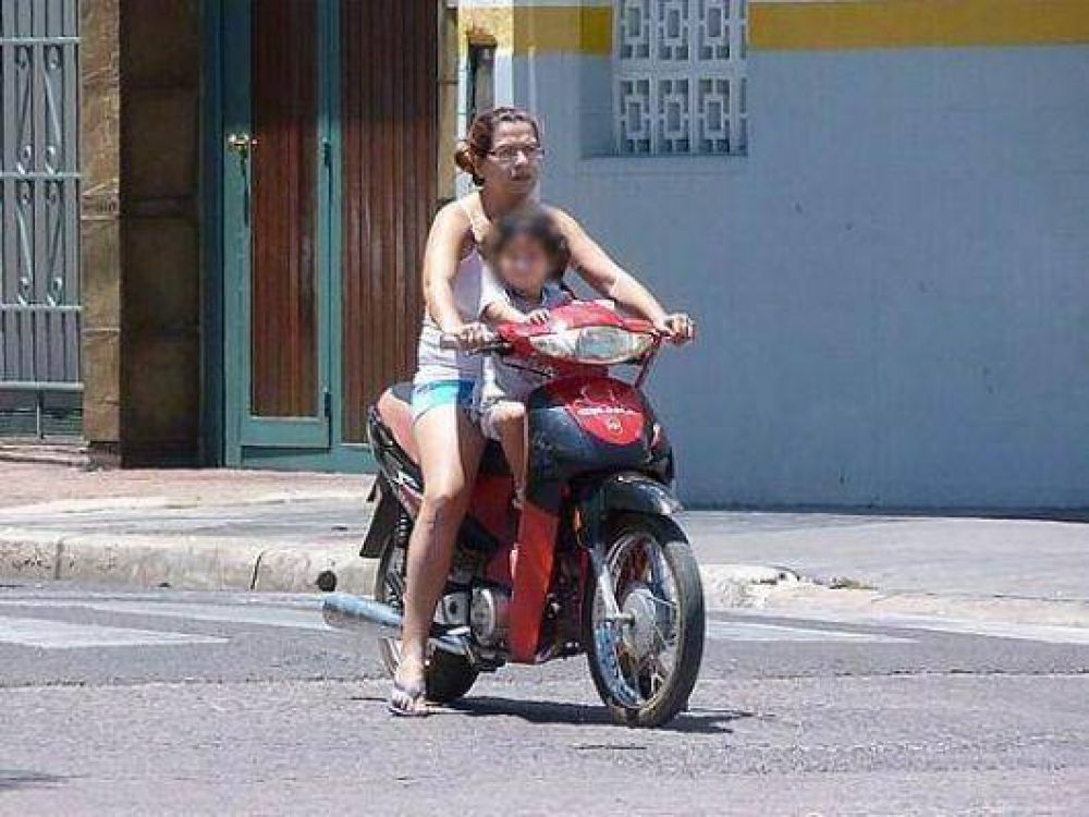 Motos con menores: habr� severas sanciones en el inicio de las clases
