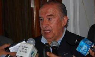 Intendente bederista insiste con la re-reelecci�n del gobernador