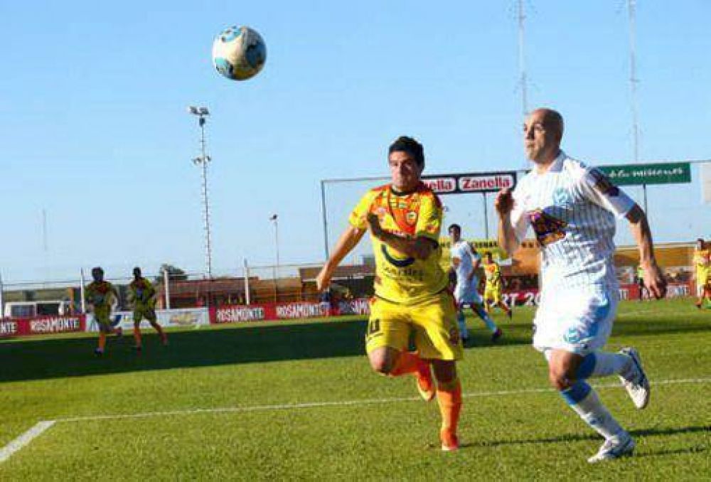 Crucero se mide ante un rival directo buscando levantar