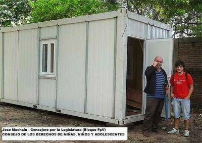 Bullrich-Macri-Vidal: �Qu� parte de esto NO es un "aula containers"?