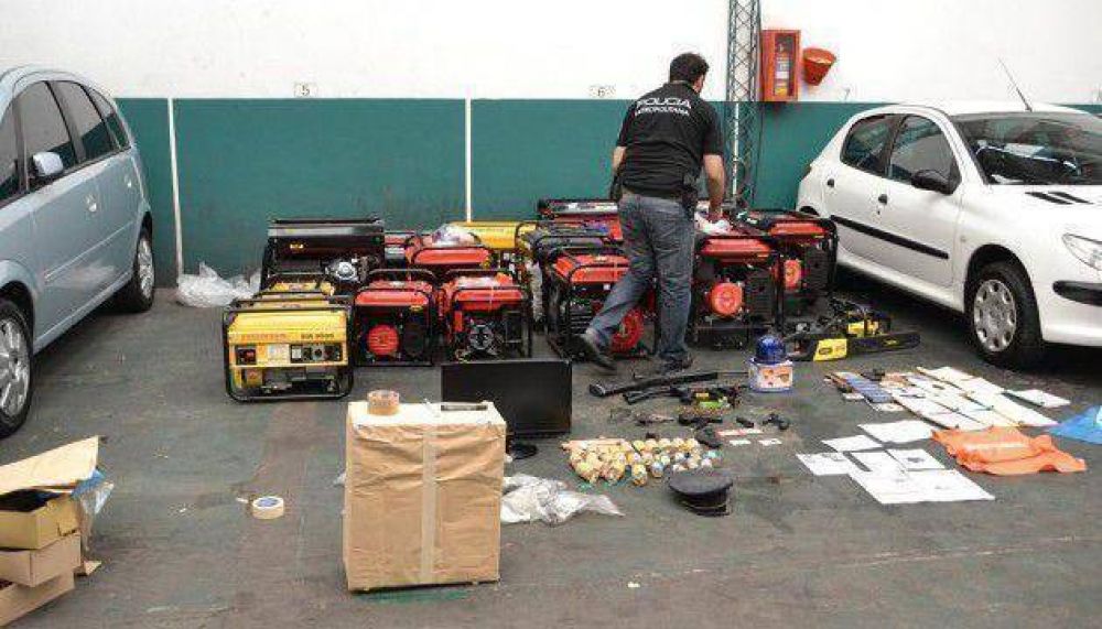 Desbarataron una banda que falsificaba grupos electr�geno