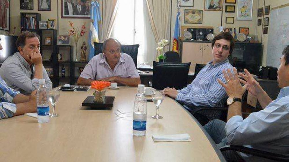 N�stor Di Pierro contradijo a Linares y afirm� estar a favor de los medidores