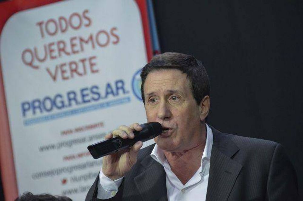 D�az P�rez encabez� la presentaci�n del Programa PROGRESAR en Lan�s