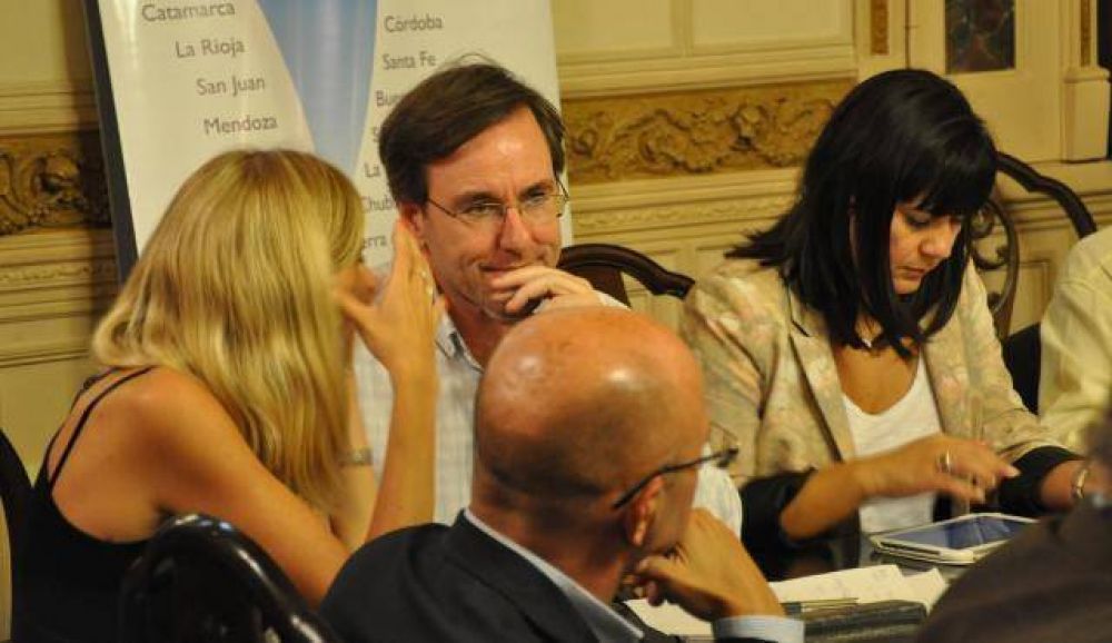 Mendoza liderar� el debate sobre Cambio Clim�tico