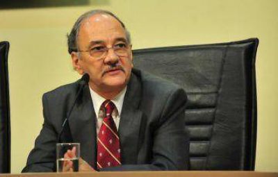 Decretos autorizan la incorporaci�n de 775 efectivos a la Polic�a y al Servicio Penitenciario