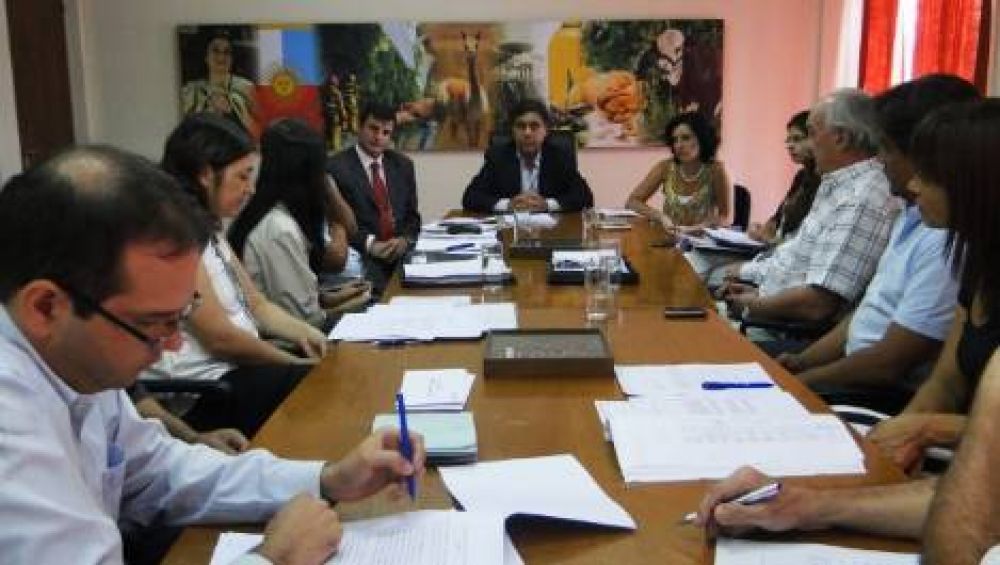 Oliv�colas que vendan a la industria local recibir�n ayuda