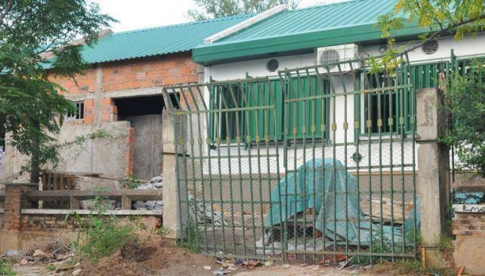 Las clases comenzar�n con obras demoradas