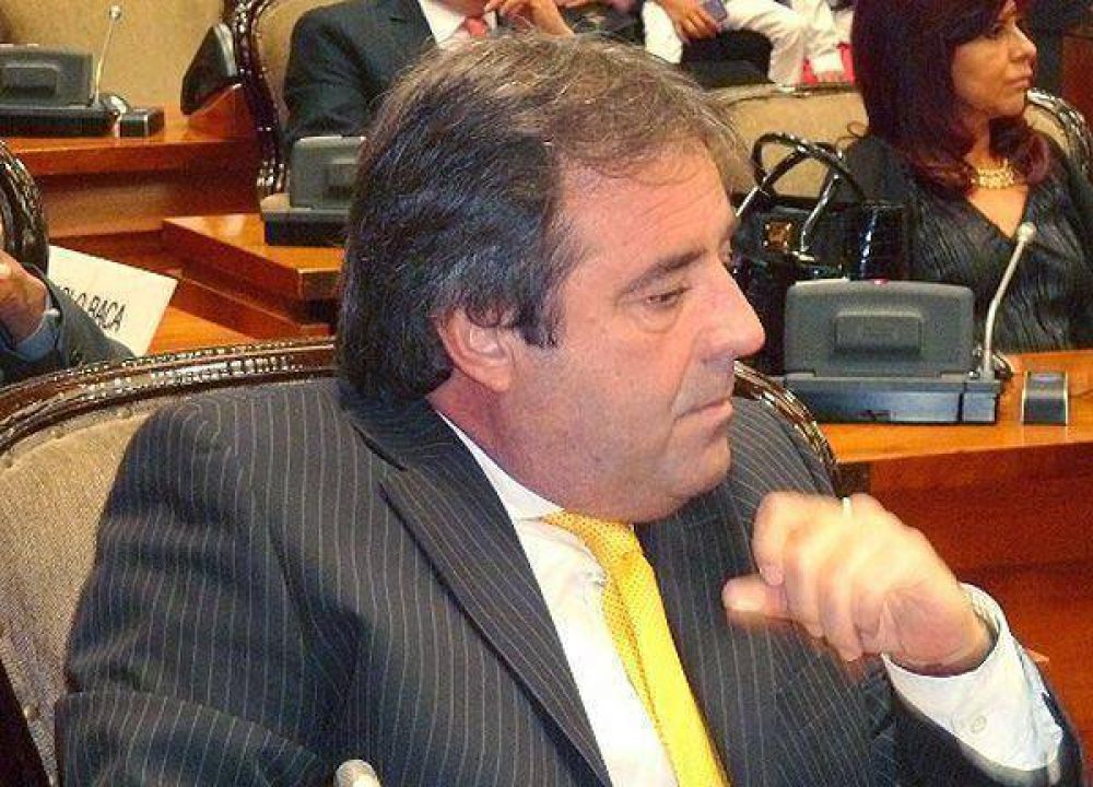 Bernis defendi� el proyecto de revalorizaci�n de la educaci�n p�blica