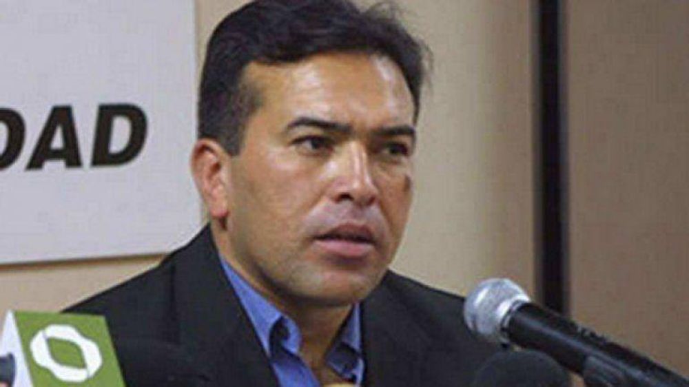 Venezuela: ordenan la detenci�n del opositor Antonio Rivero