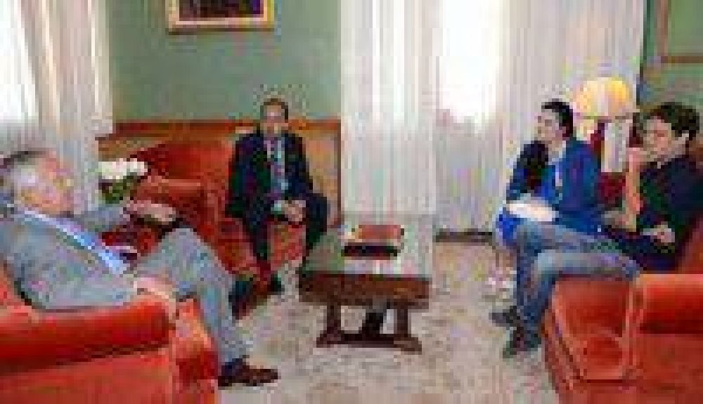 Fellner recibi� a representantes del cine nacional